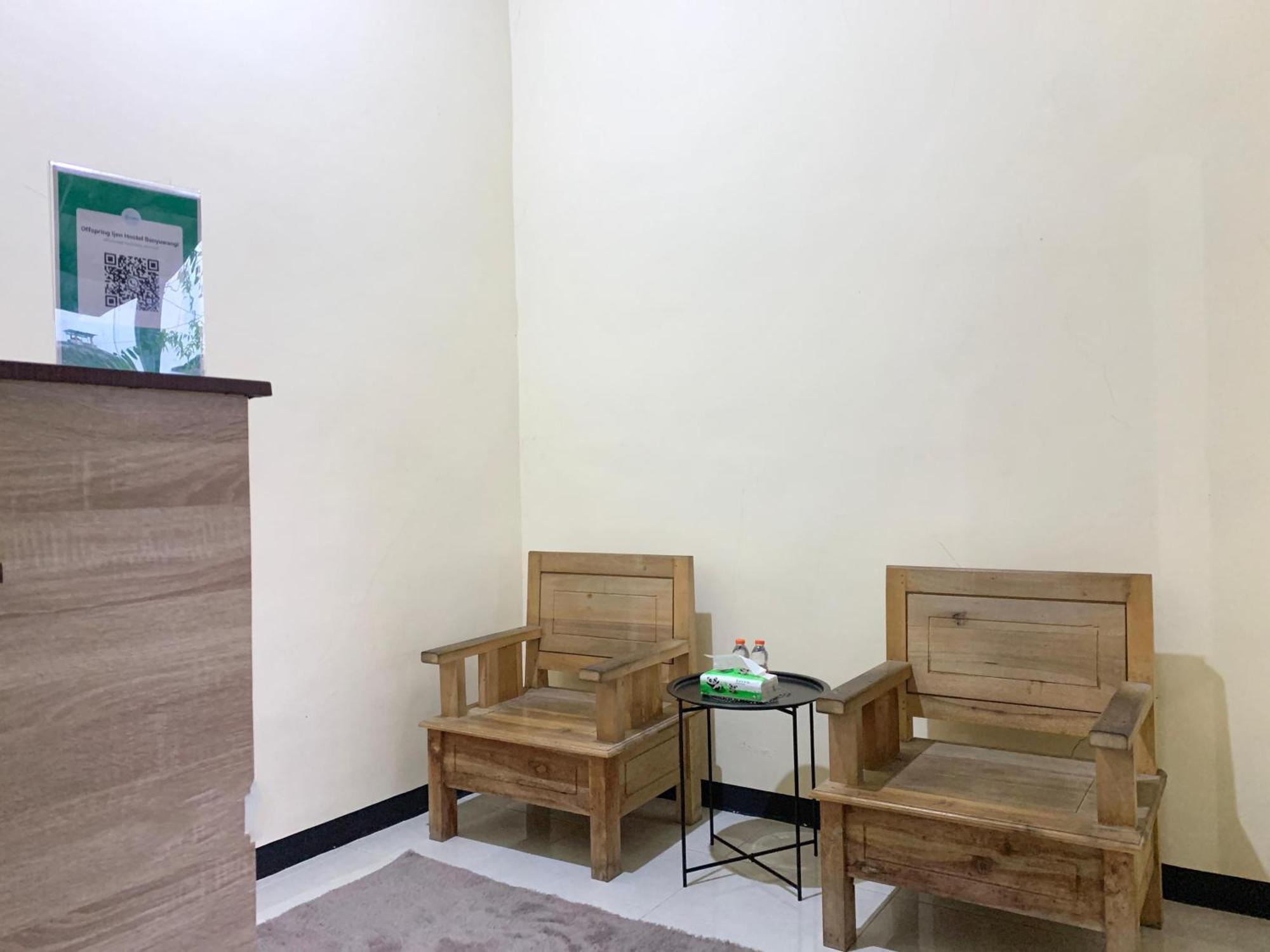 Offspring Ijen Hostel Banyuwangi Exterior photo